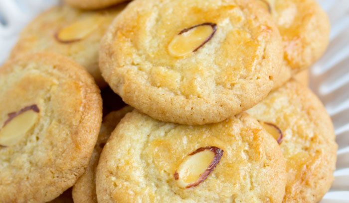 chinese-almond-cookies-tablefortwoblog-3